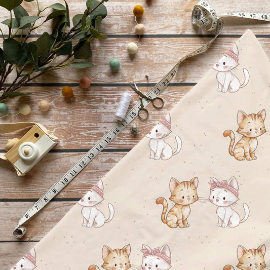 „Katzenpaar Stoff Meterware – ideal für Kinderkleidung & Tiermotive“