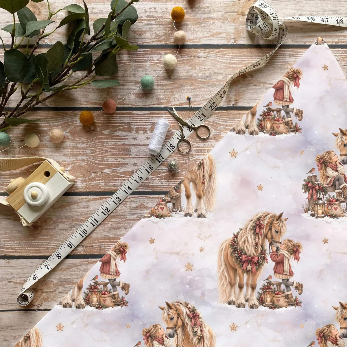 Winterliche Pferdeliebe Kinderstoff Meterware mit Mädchen und Pferd im Schnee Motiv, OEKO-TEX 100 Jersey Mädchenstoff für Baby- und Kindermode