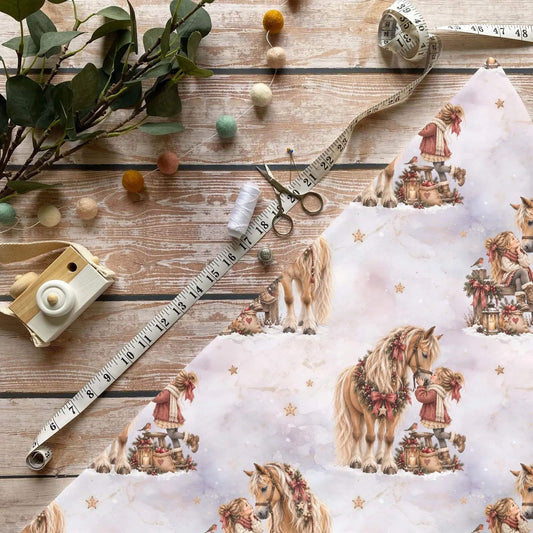 Winterliche Pferdeliebe Kinderstoff Meterware mit Mädchen und Pferd im Schnee Motiv, OEKO-TEX 100 Jersey Mädchenstoff für Baby- und Kindermode