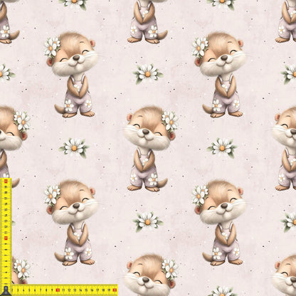 Kinderstoff Blütenotter als Meterware mit niedlichem Ottermotiv und Blumen auf hellem Hintergrund
