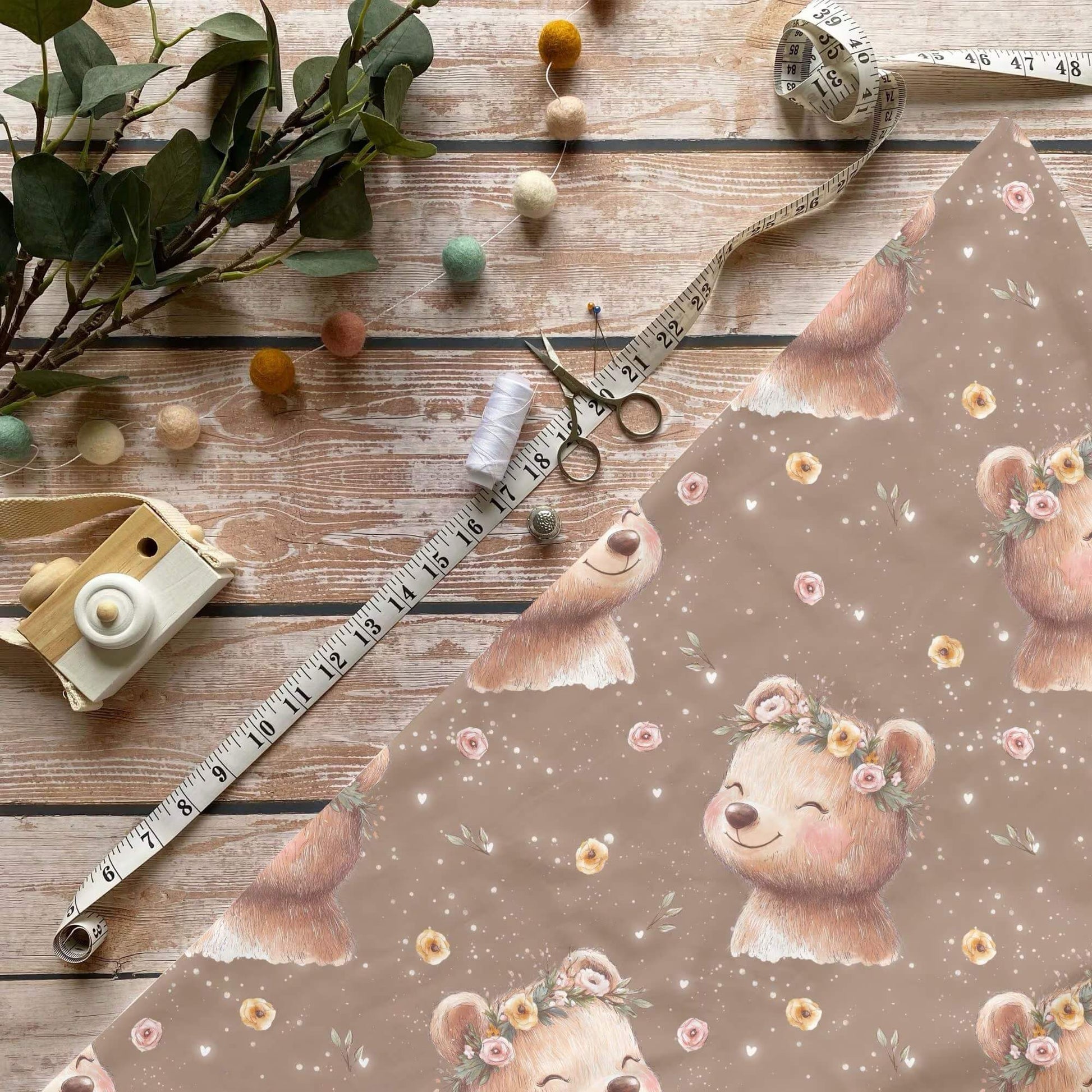 OEKO-TEX 100 zertifizierter French Terry mit Blumenkranz Design