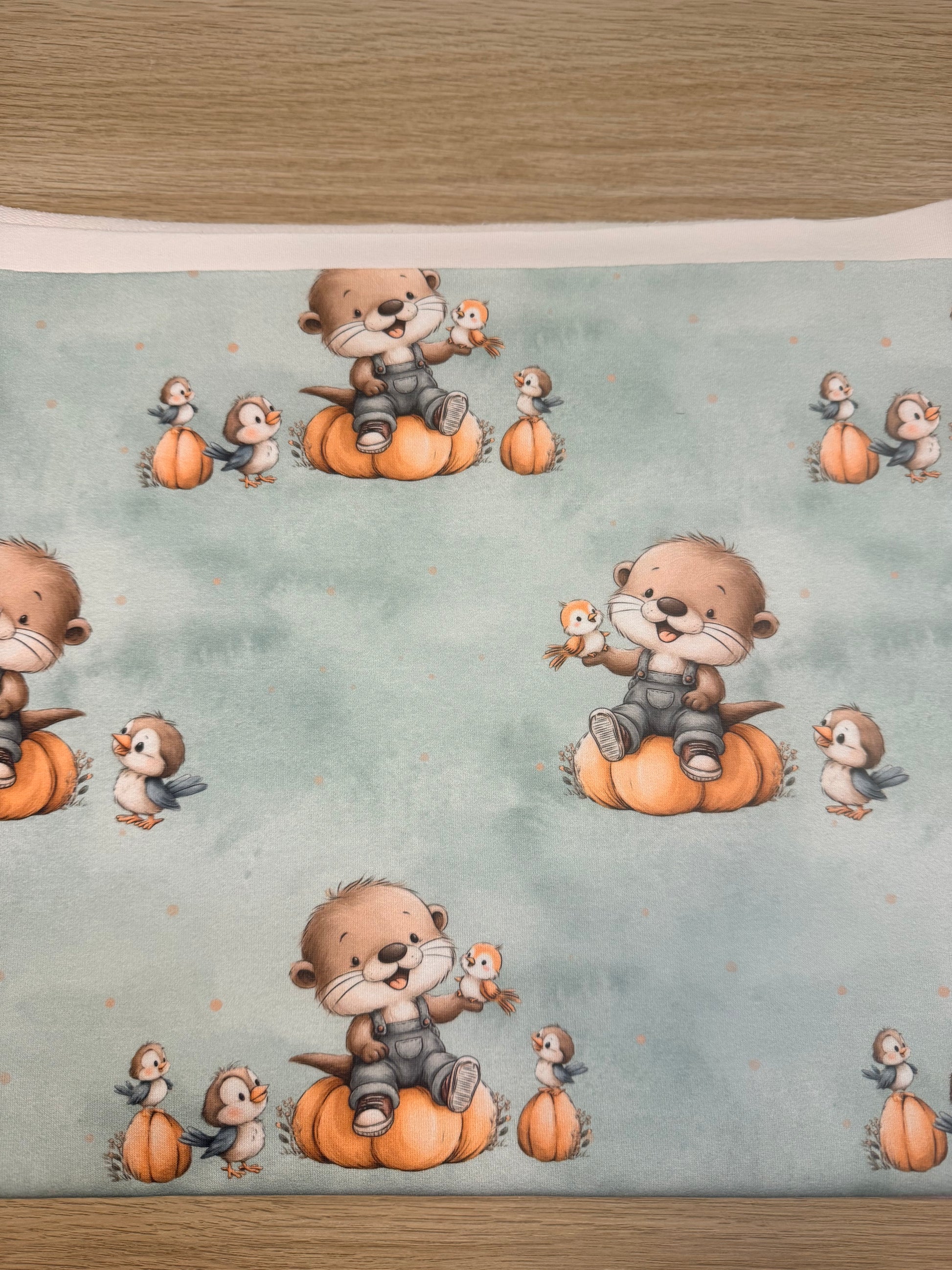   OEKO-TEX 100 zertifizierter French Terry mit Tierdesign für kreative Projekte